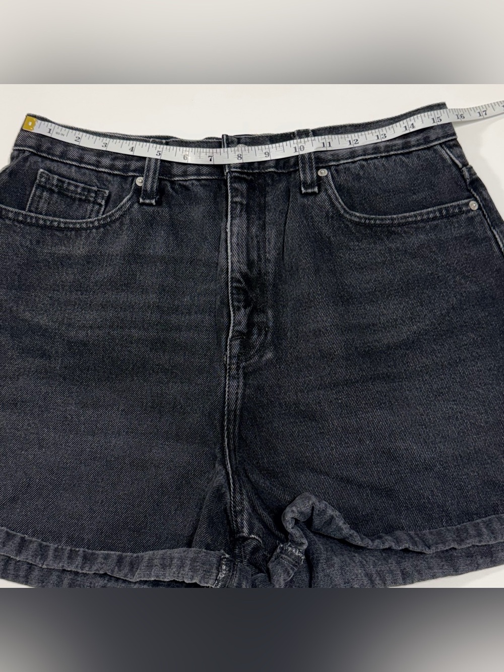BDG Urban Outfitters Mom High Rise Black Denim Shorts 31 - Picture 8 of 8